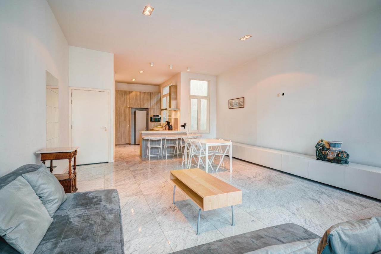 Three Bedroom Marble Apartment In The Heart Of Anvers Dış mekan fotoğraf